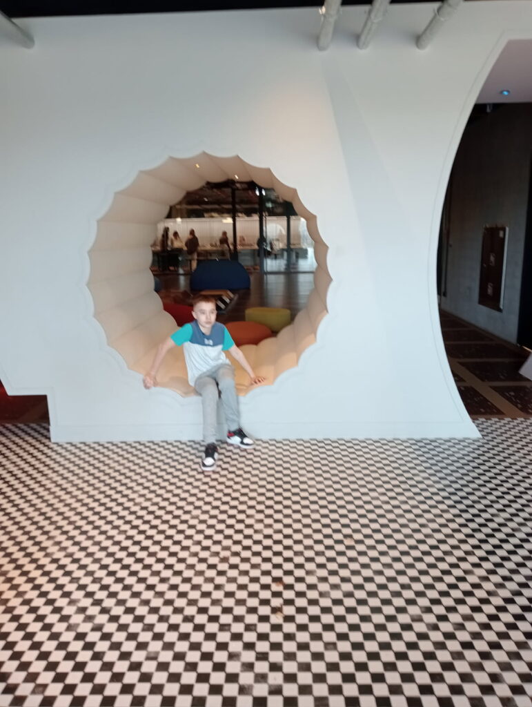 1000011024