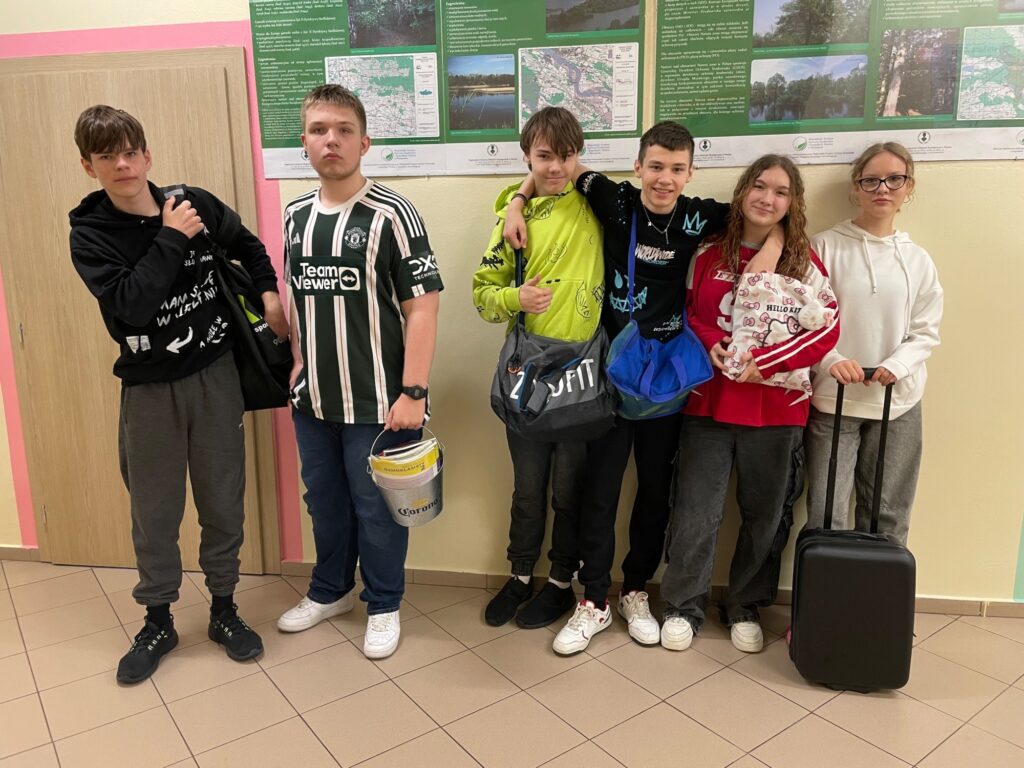 foto bez plecaków