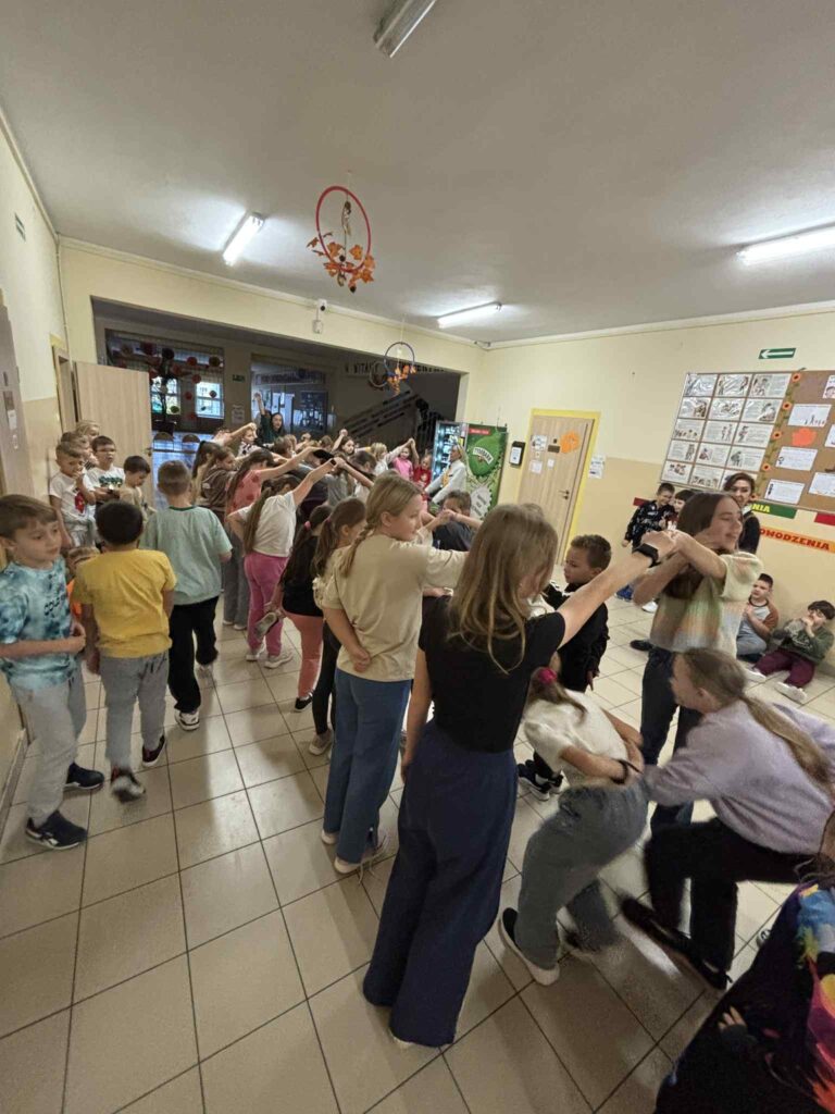 572032400 834740035807708 5818819194696155218 n